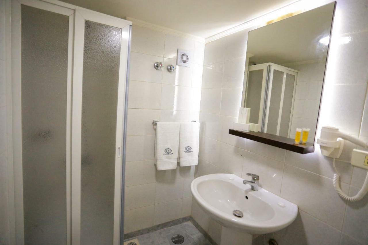 Nine Seven Hotel Adma wa Dafneh Exteriör bild